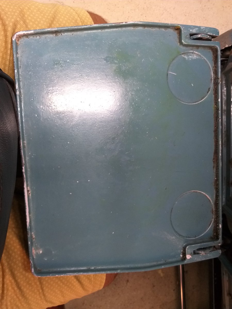 sattu172's tweet photo. Pathetic condition of train #12481 #C1 coach #seat61 kindly look into this @RailwaySeva @RailMinIndia @PiyushGoyalOffc https://t.co/VscBcyKonP