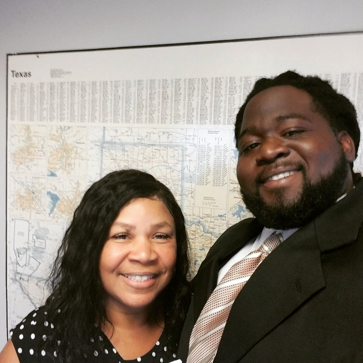 GreenidgeMack's tweet photo. Your Faith and Persistence paid off!!!Greatful for this opportunity! Still got alot to learn, but I'll find my way! #ClosingTable https://t.co/ouTrWPoqOy