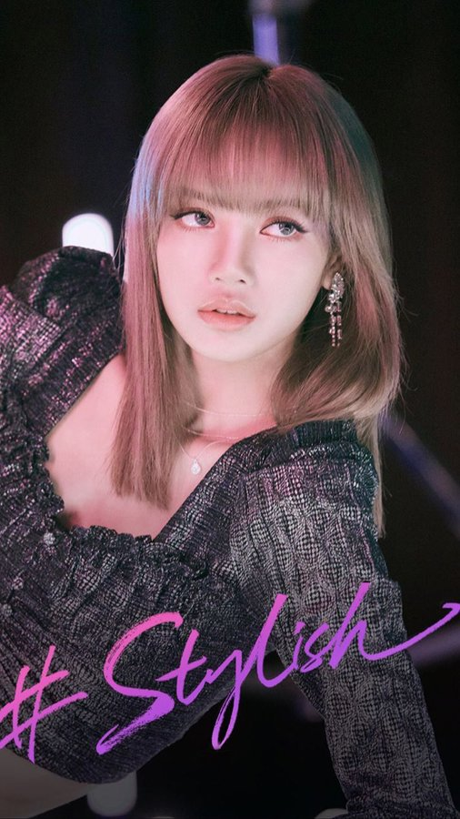 ​BLackpINK L1SA tweet media