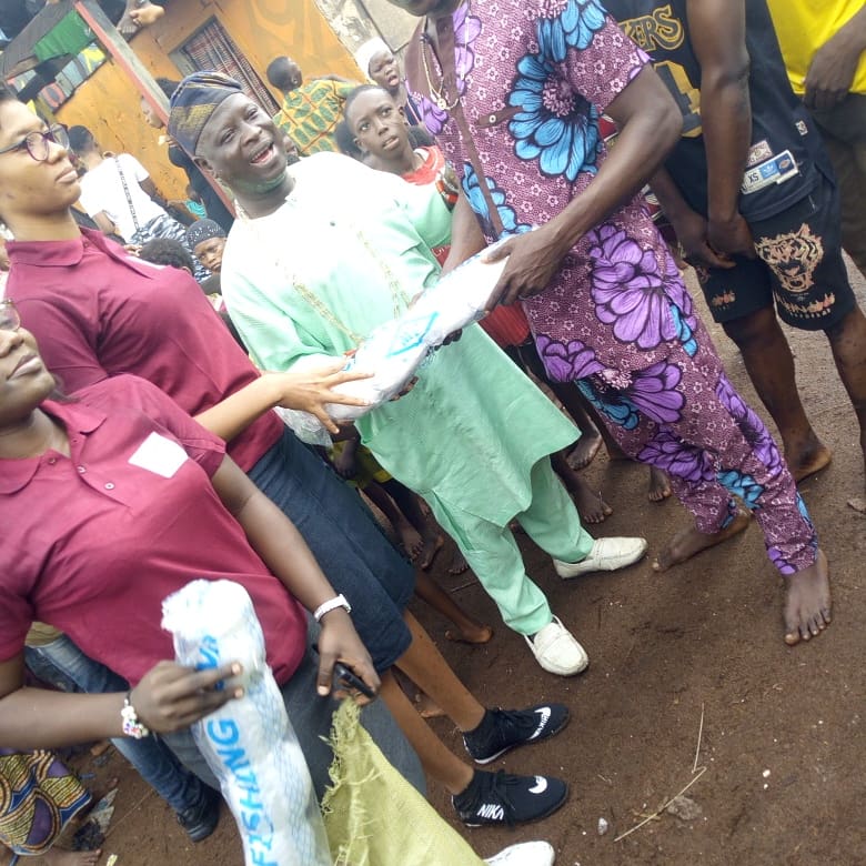 ark_of_relief's tweet photo. Glory to God.,By God's grace Ark of Relief foundation made the youths of makoko community entrepreneurs by giving them fishing net..
#arkofrelieffoundation
#advocatefortheneedy
#povertyalleviation
#SDGs
#socialimpact
#humanitarian
#sustainability
#makokocommunity https://t.co/vP92SEaghZ