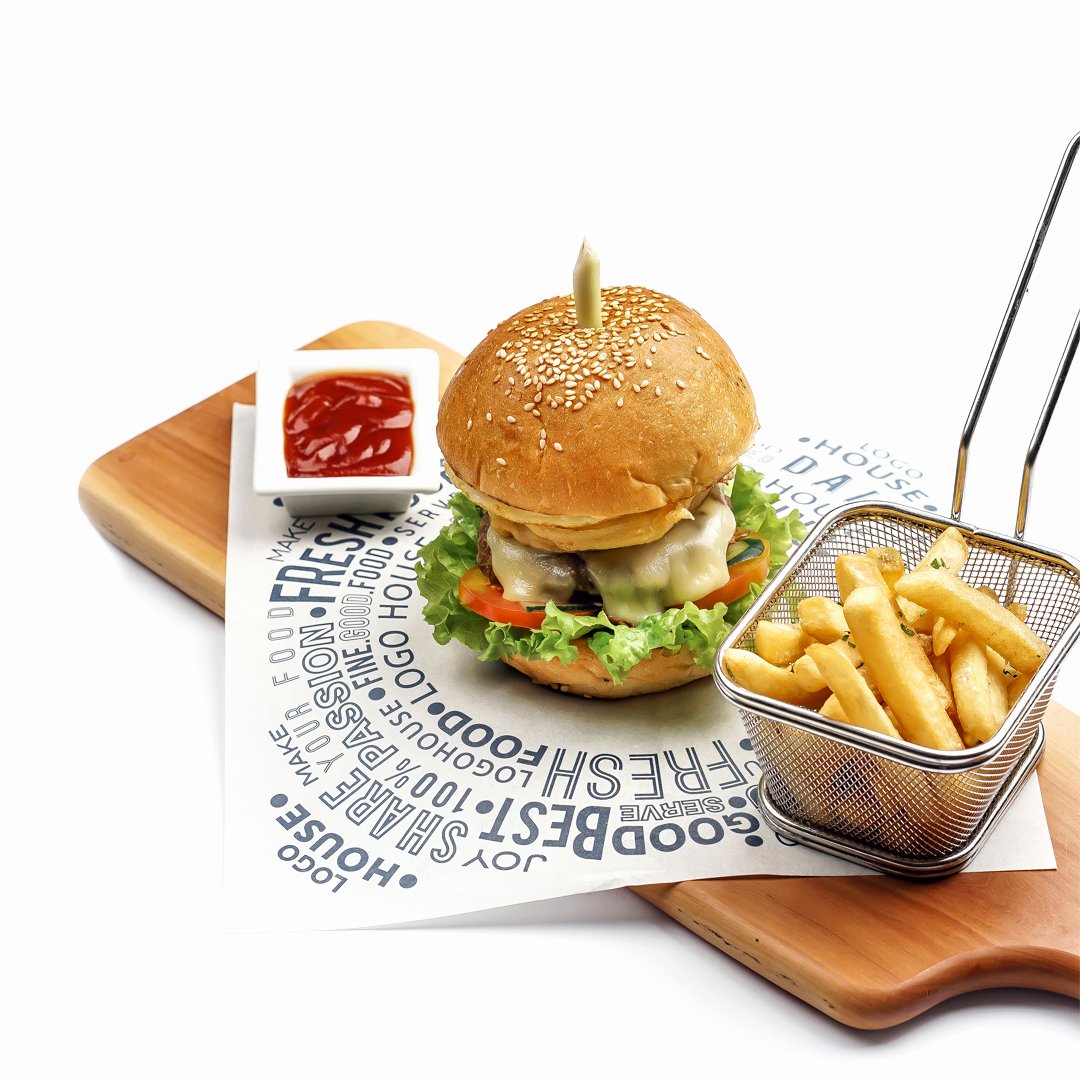 logohouse_id's tweet photo. Ngumpul sama temen pasti enaknya sambil ngemil. Yuk cobain Burger khasLogo House Cafe, dijamin buat kalian makin betah nongkrongnya!

#LogoHouse #burger #food #foodie #foodstagram #foodphotography #foodies https://t.co/XMjn3gfmHL