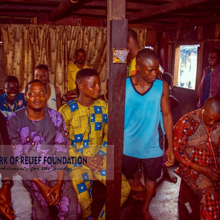ark_of_relief's tweet photo. Ark of Relief foundation by God's grace made the youths of makoko community entrepreneurs by giving them fishing net, below are the beneficiaries
#arkofrelieffoundation
#advocatefortheneedy
#povertyalleviation
#SDGs
#humanitarian
#sustainability
#makokocommunity
#empowerment https://t.co/hgy8gM0s1a