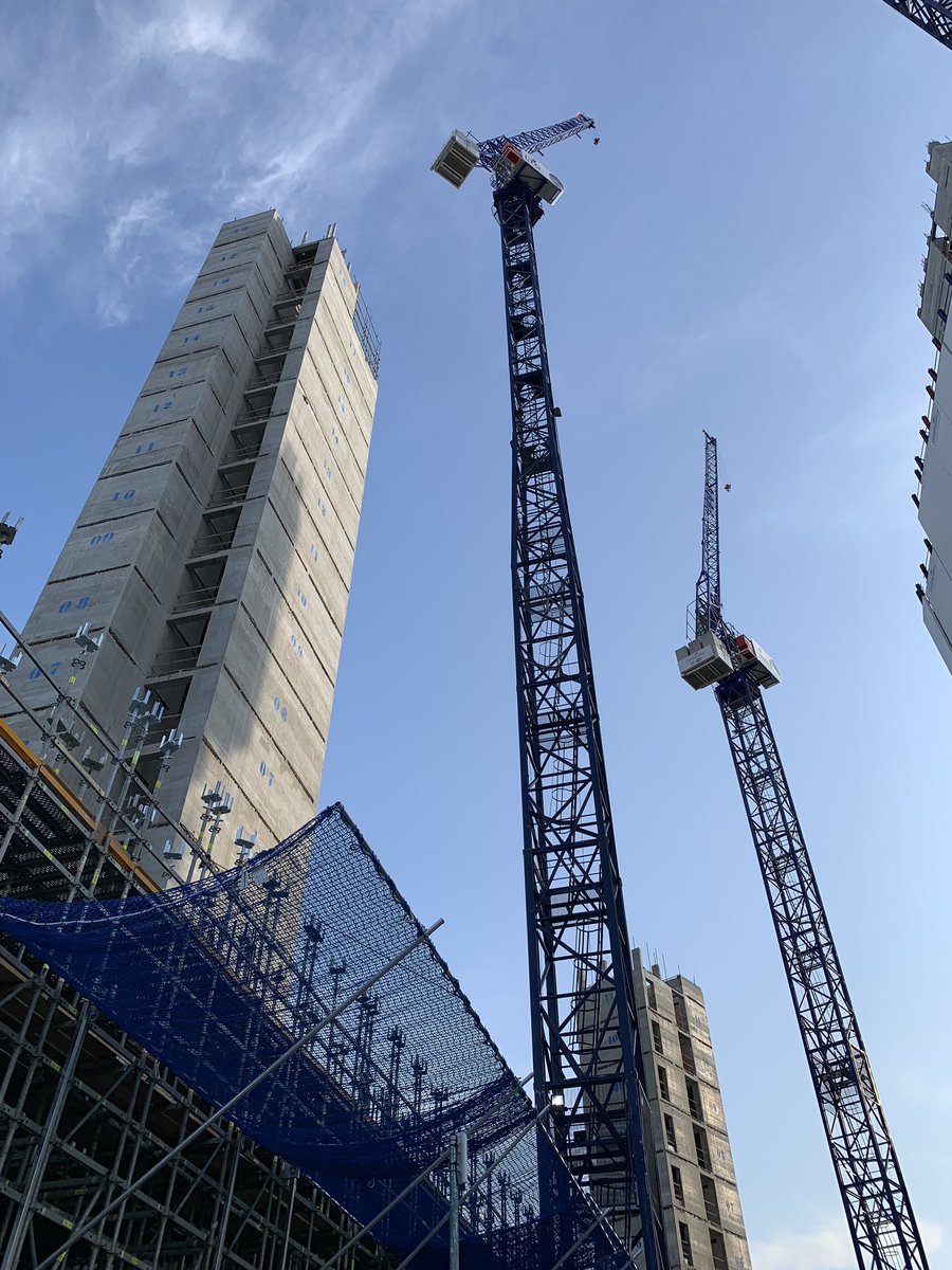 stephen_teagle's tweet photo. Our Site Management teams are at the arrowhead of our business- engaging with clients, the supply chain and the communities where we work. Site Manager’s forum this morning at Oaklands site in North London, where we are building for NHHG. Great to see a strong team delivering. https://t.co/2NCVU99jnv