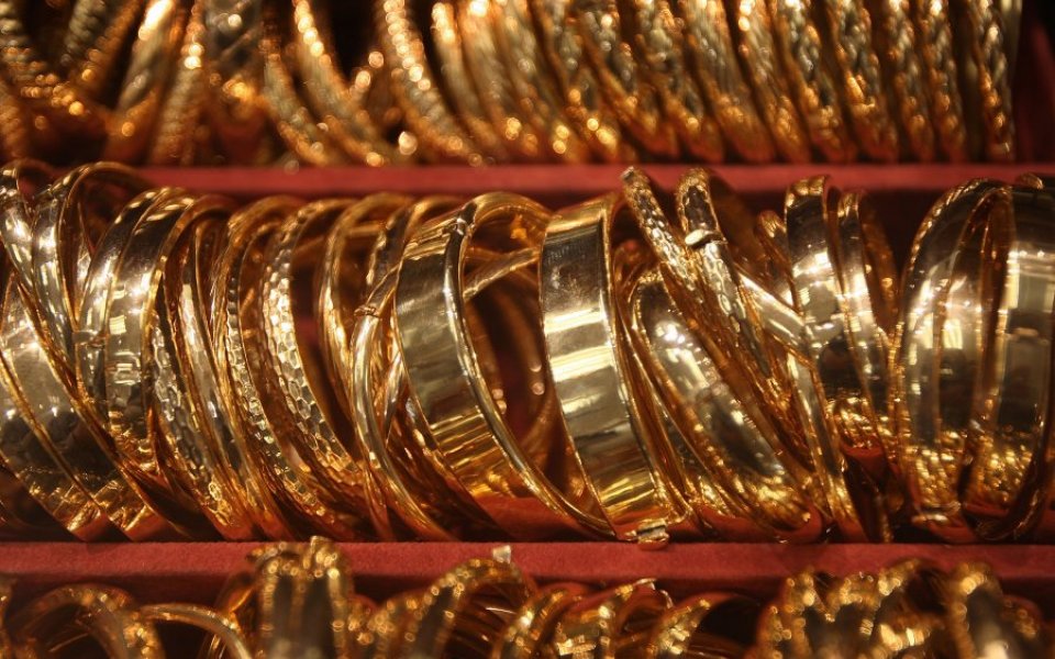 Recession fears as gold price hits more than six-year high dlvr.it/RB7yM6