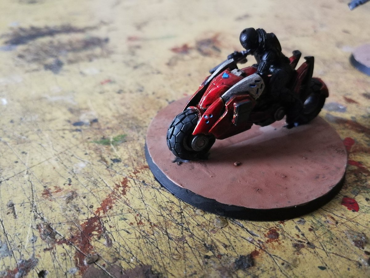hellganJ's tweet photo. WIP testing out candy red metallics
#infinitythegame https://t.co/BtjgFfYfV3