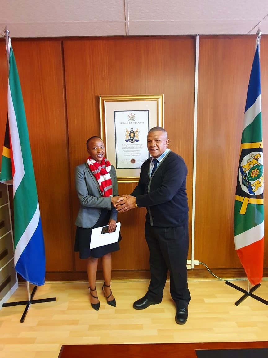 CoJSpeaker's tweet photo. Please join me in welcoming @Our_DA Cllr Lerato Mphefo. I have just concluded the swearing in ceremony, where she took an oath of office. She has committed to respect and uphold laws of the Republic of South Africa and to serve the @CityofJoburgZA to the best of her ability. https://t.co/pE0zhQ4EVn