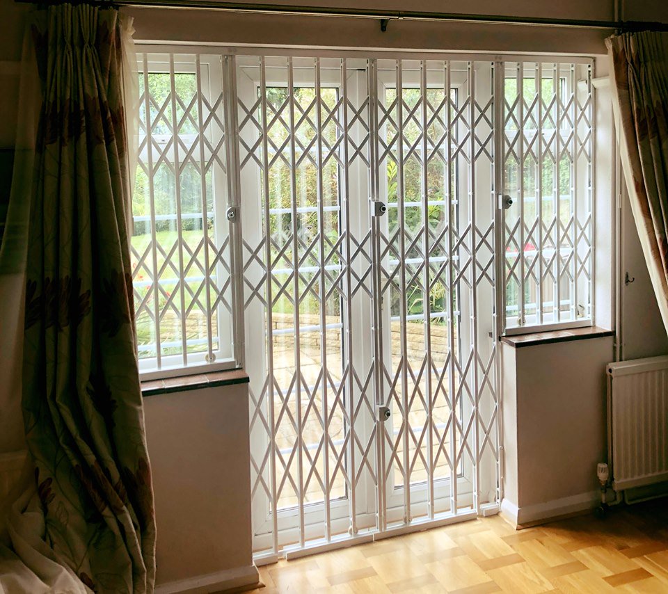 🏠 Retractable Grilles installed on patio doors and windows in a home this week!
Smallest bunch size available on the market - ensuring they're tucked away nice and neatly!
#HomeSecurity #PatioDoors #RetractableGrilles