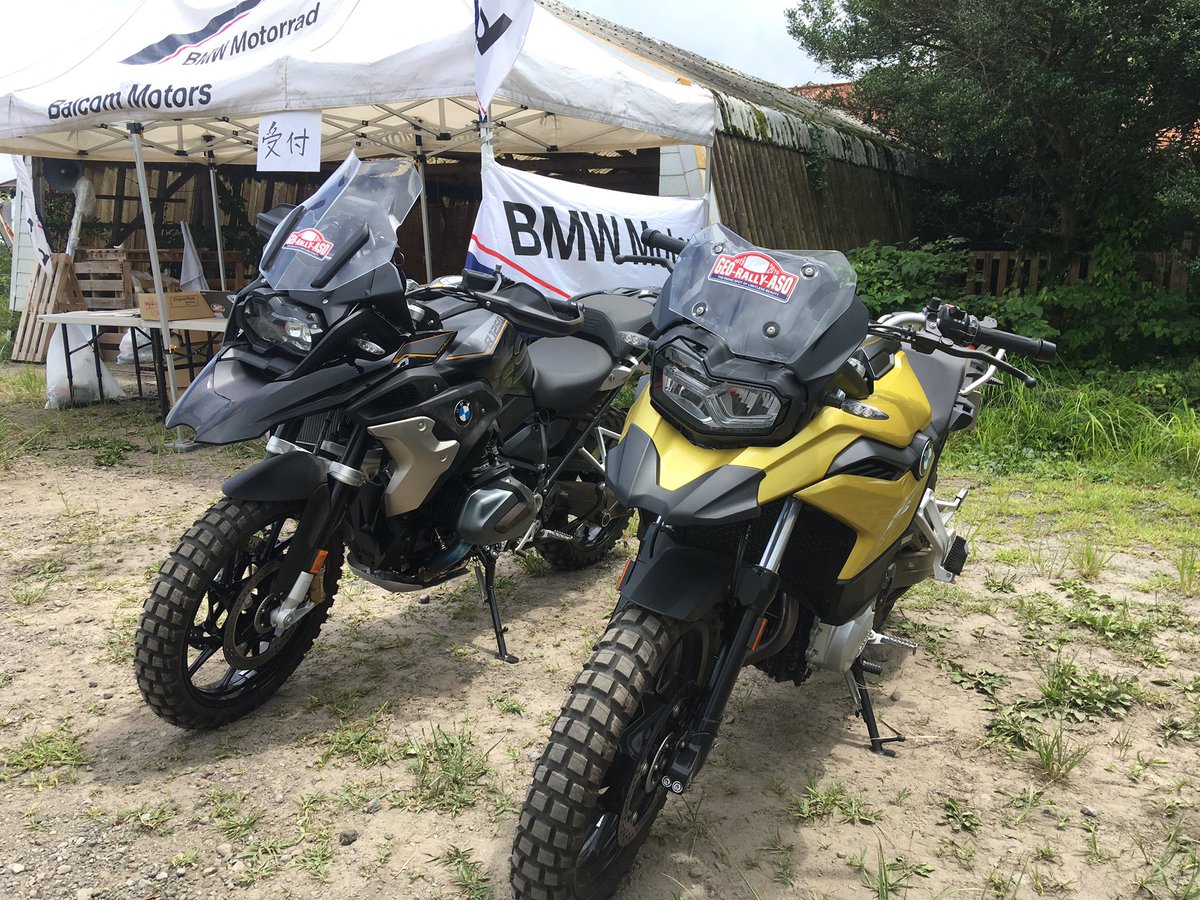 REPSOLCRF's tweet photo. #GEORALLY 2019 振り返り

R1200GSがフロント19インチなのを忘れていたのも激しく散った原因かな😇もちろん単純に下手っぴなんだけれども。来年はレッスン受けます。

フロントサスストロークもアフリカツインアドベンチャースポーツの方がある気がしましたよん。重厚感はGSが圧倒的です😁 https://t.co/kwHSnMcD1u