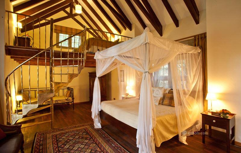 JamboMagazine's tweet photo. The Giraffe Manor in Karen, Nairobi. One of the most visited hotels in Kenya. 
From Kenya to the world. https://t.co/XuQgmn2lRm