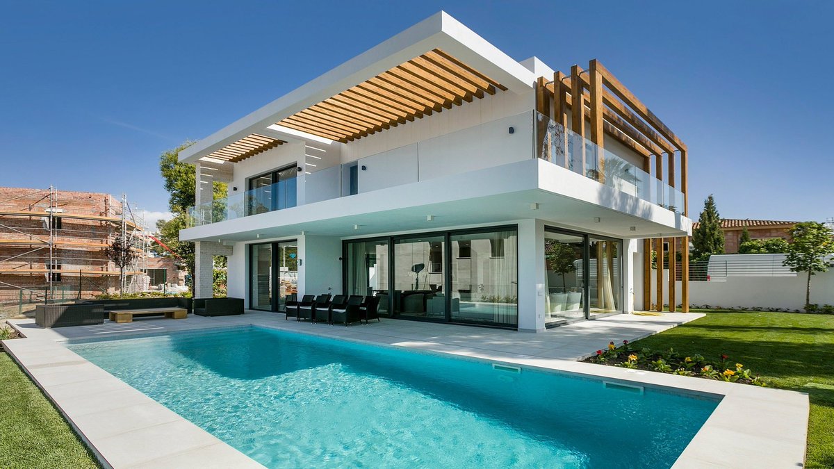 MarbellaDream's tweet photo. Villa for sale in Estepona, Atalaya! Arboleda brings a brand new luxury real estate offering to an established area with a vibrant community. Atalaya is a beautiful, convenient location at the heart of the Costa del Sol, sitting on the border between Marbella and Estepona✨🔥 https://t.co/7i9uP9g6rF