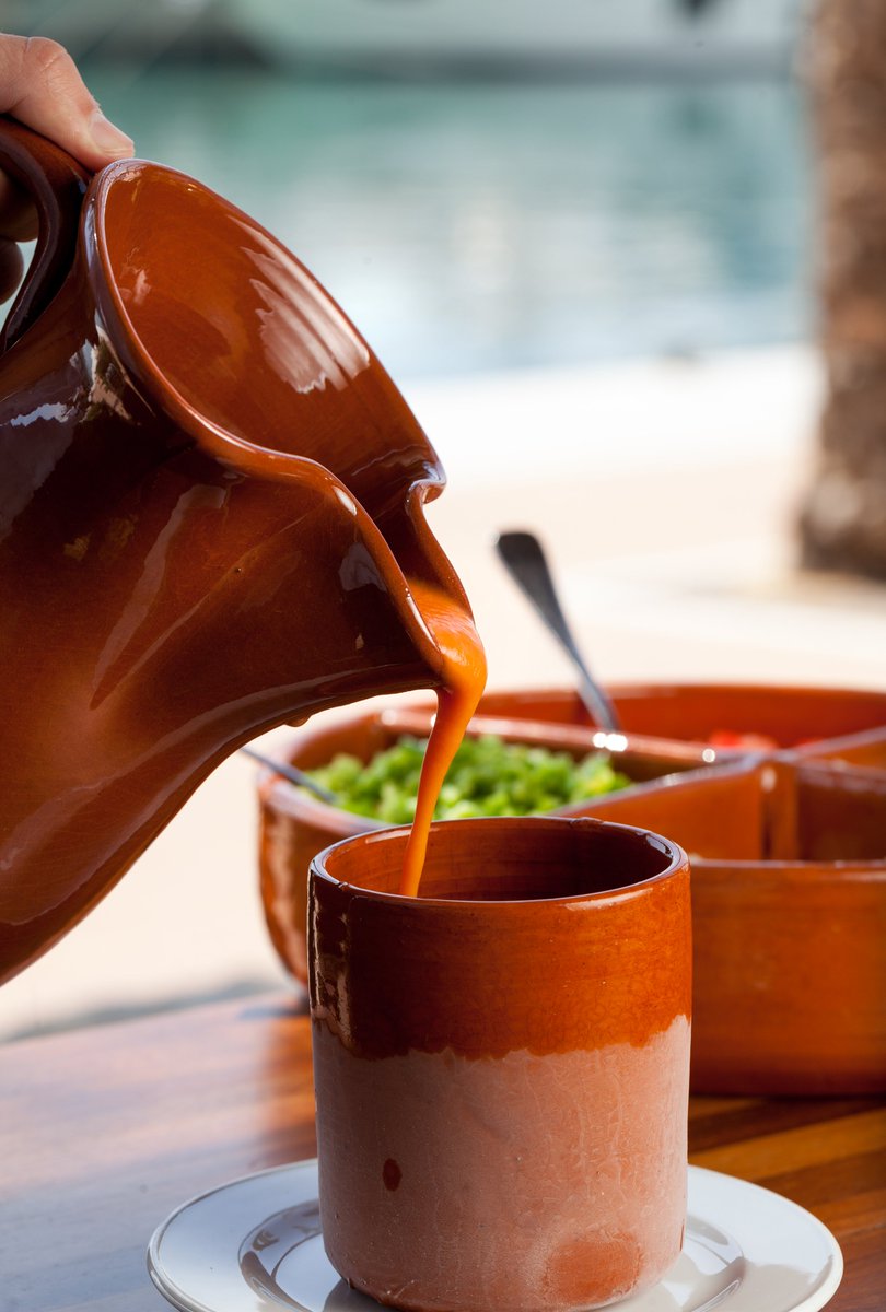 Our Gazpacho Andalusian style, served in a frozen clay glass. "The simplicity is the ultimate sophistication"

#restauranteflanigan #igerfood #foodie #foodporn #gazpacho #instafood #foodgasm #vegan #tomate #instagood #foodlover #spanishfood #puertoportals #foodstagram #homemade