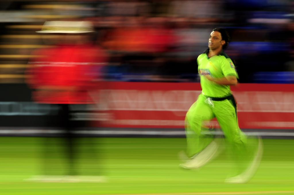 Happy birthday 100 mph
Shoaib Akhtar      