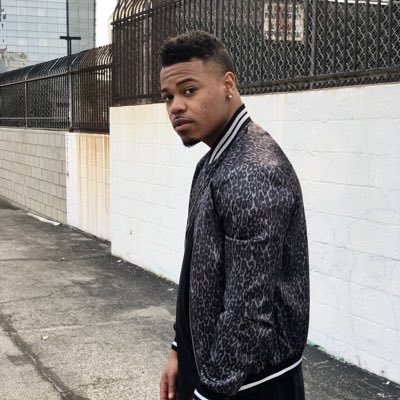 Starboundmusic's tweet photo. #NewProfilePic https://t.co/CAYwG8g28r
