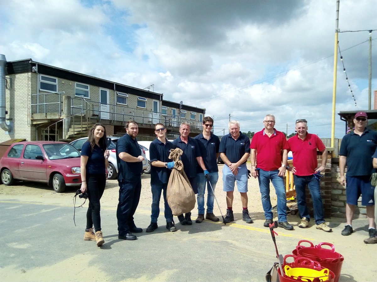 nrthnorfolkbeachclns tweet media