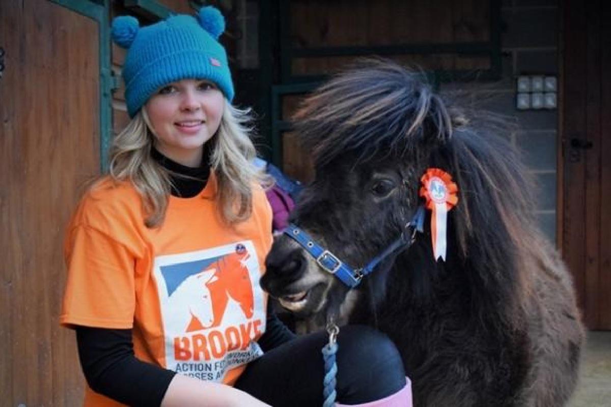 "Bestselling Yorkshire children's author Hannah Russell is taking on the <a href="/SimplyhealthUK/">Simplyhealth</a> #GreatNorthRun for the first time to raise funds for international animal welfare charity, Brooke".
Read more 👉 grtrun.org/vMYyJI
