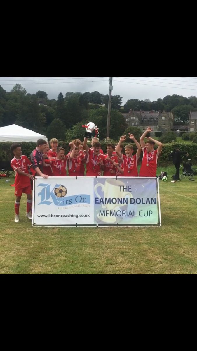 LiveLikeAProUK's tweet photo. And The Winners Of #TheEamoCup2019 .... @AcademySTFC U14
#WorthyWinners #QualityCoaches #OutstandingTeamSpirit 🏆♥️🇬🇧 https://t.co/q6mFcEEyQL