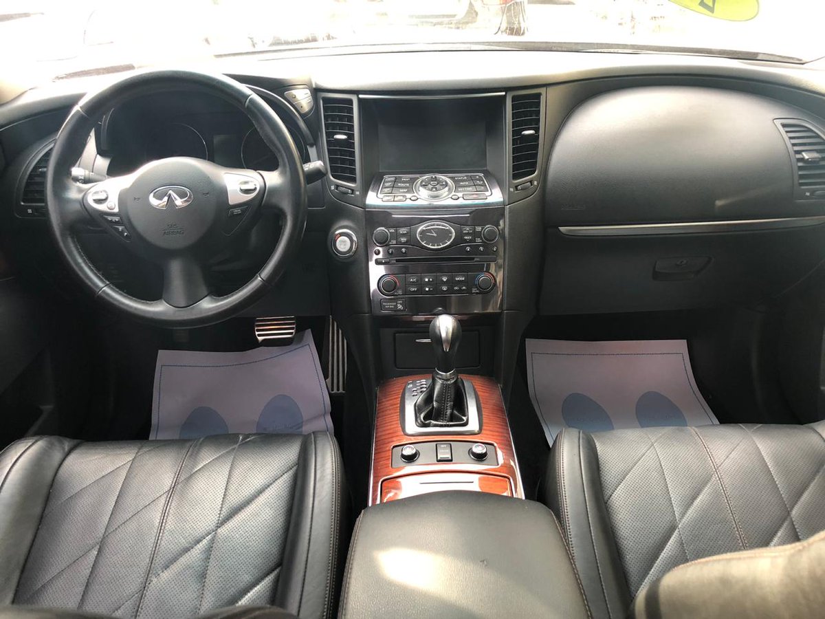 autoazzi's tweet photo. Infiniti FX35 2011 https://t.co/6SjRXDJK7z
