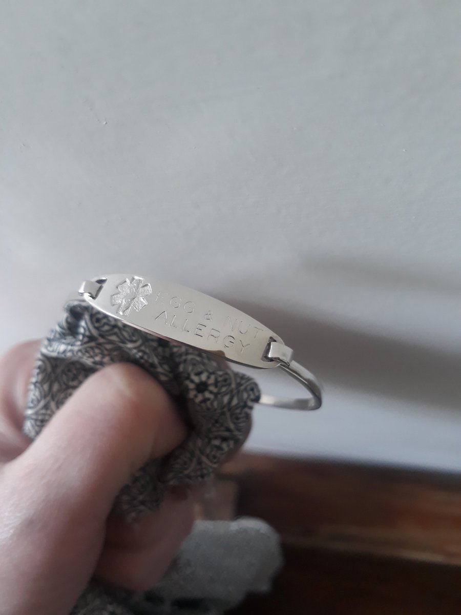 hellothula's tweet image. Custom medic alert bangle! email mail(at)hellothula.co.za for more info. Handmade in sterling silver #medicalert #allergies