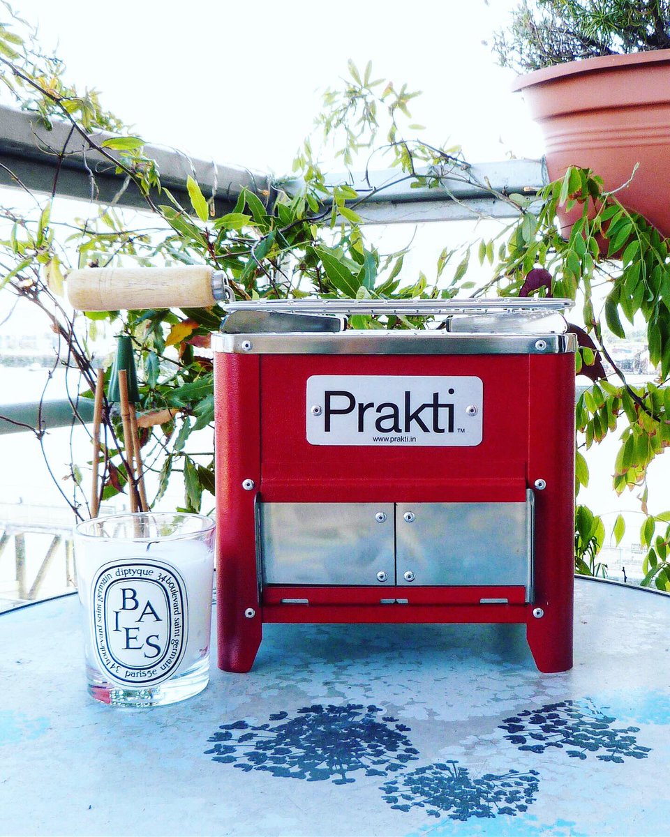 I have a new gadget and it is a perfect little cube which also a charcoal stove and barbecue - thank you <a href="/PraktiUK/">TheCharcoalBurnerCo</a>, I cannot wait to go feral, escape from the oven and start cooking all my food outside!