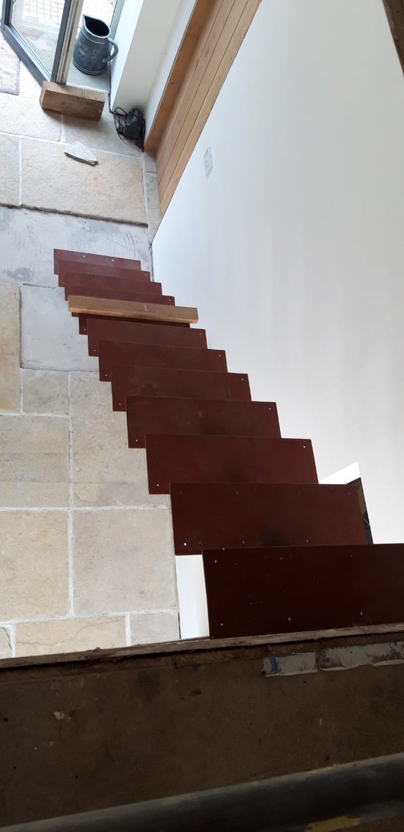 G_Filer's tweet photo. Who knew that steel could float?!

#floatingstaircase #bewareoftrains #metalwork #iowbusiness #iow #isleofwight #engineering #steelwork https://t.co/cZhBGIe2Sh
