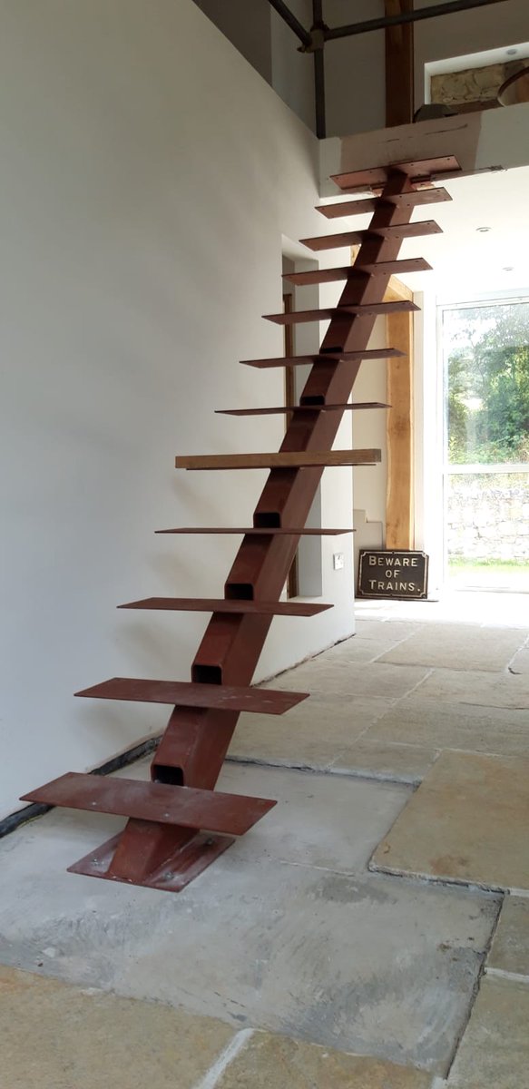 G_Filer's tweet photo. Who knew that steel could float?!

#floatingstaircase #bewareoftrains #metalwork #iowbusiness #iow #isleofwight #engineering #steelwork https://t.co/cZhBGIe2Sh