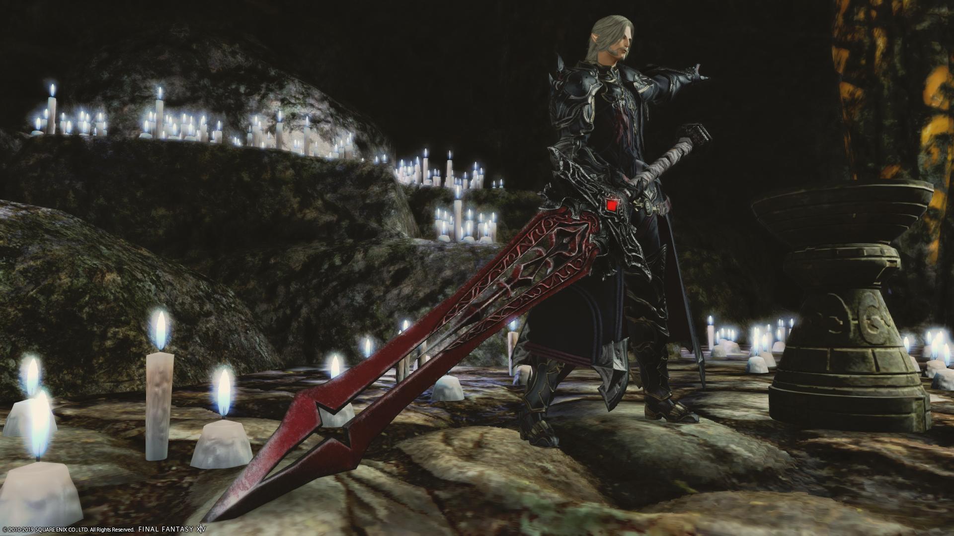 暗黒騎士メルヴィアン 固定のロットルール的にタンクに装備が回って来るのはしばらく後なので 押し付けらｒ Dpsが投げ捨てた石と薬を拾ってディープシャドウ武器を交換しました いやまあ見た目的にはかなり優秀だよねこの武器 T Co Uhajfexv1g