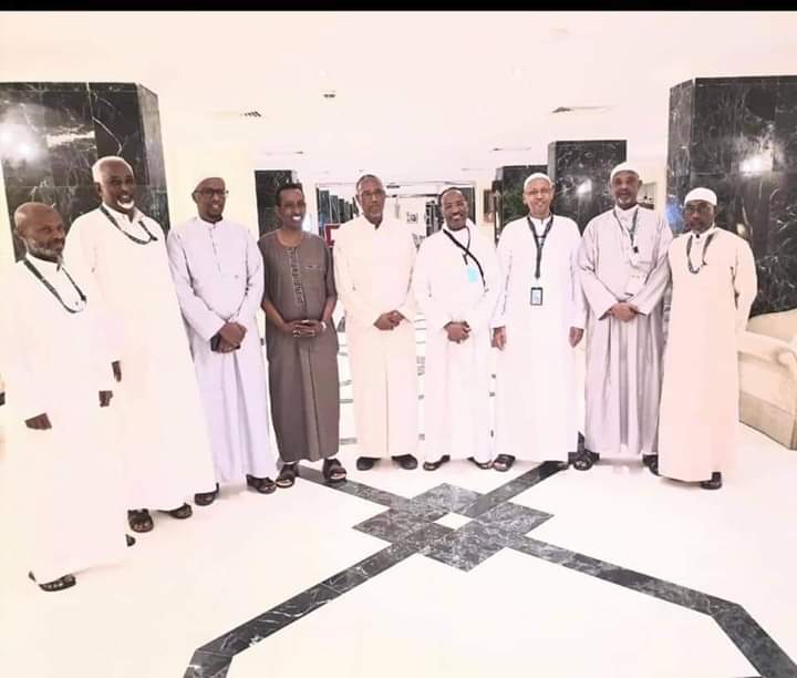 Awdaliga's tweet photo. Si kasta oo la isku hayo, marnaba islaamnimada inna middaysay ina kala kaxayn mayso.
#Islaamnimo
#soomaalinimo
#midnimo๐ช https://t.co/5bmlkfjVLe