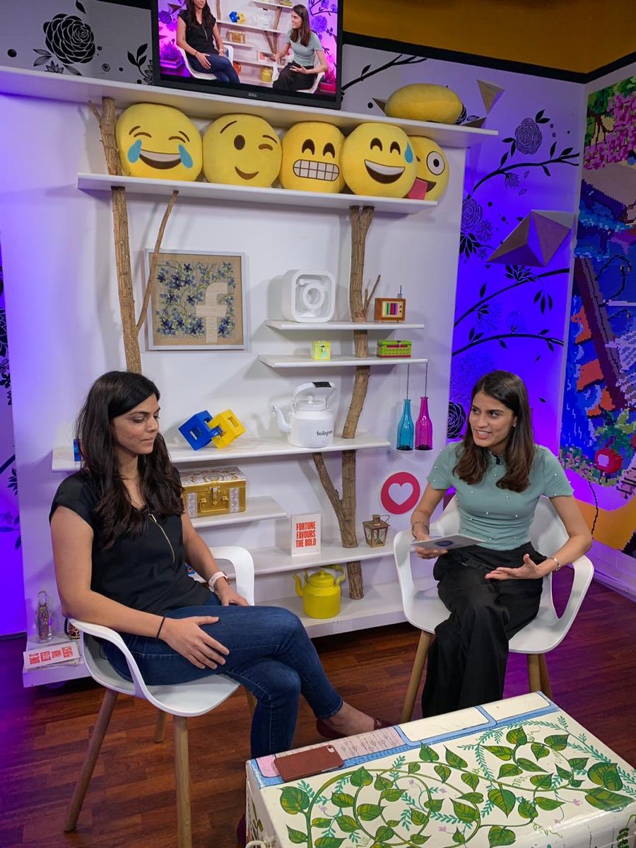 MissMalini's tweet photo. “How do we start investing?” Questions like this and more answered LIVE on Malini’s Girl Tribe on Facebook! Join now to ask your questions to financial expert Hena Mehta! @getbasis #GirlTribeLive #MalinisGirlTribe #GetBasis link - https://t.co/FRhDSpmOMU https://t.co/v0xdKUeSjN