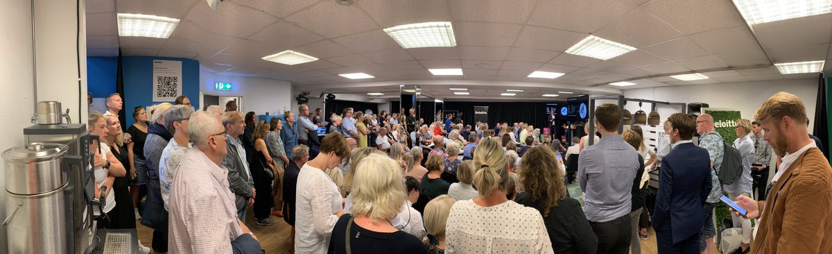 - Norges største og viktigste ressurs er oss - menneskene! #godtsagt av @NAVnorge direktør @SigrunVageng på debatt om den nordiske velferdsmodellen! #stinnbrakke på #bærekraftshuset @DeloitteNO #arendalsuka #arendalsuka2019 #offentligsektor