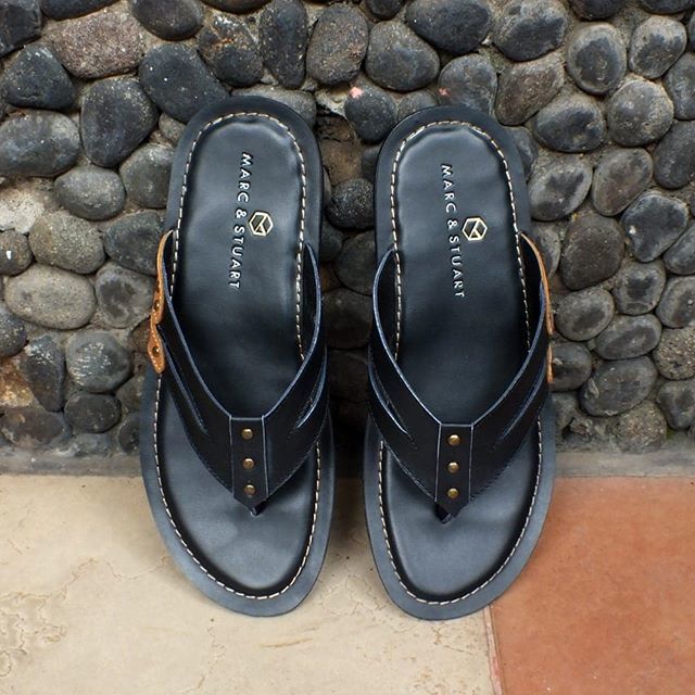 Leather Sandals Ardian in Black
Rp 298.000,-
New Arrival

marc-stuart.com

#marcandstuart #flatsandals #jualsandalkulit #sandalkulitlokal #jualsandalpria #jualsendalkulit #sendalpriaterbaru #sendalpriabranded #jualsendalpria #sendaljepit #sendaljepitcowok #leathersan…