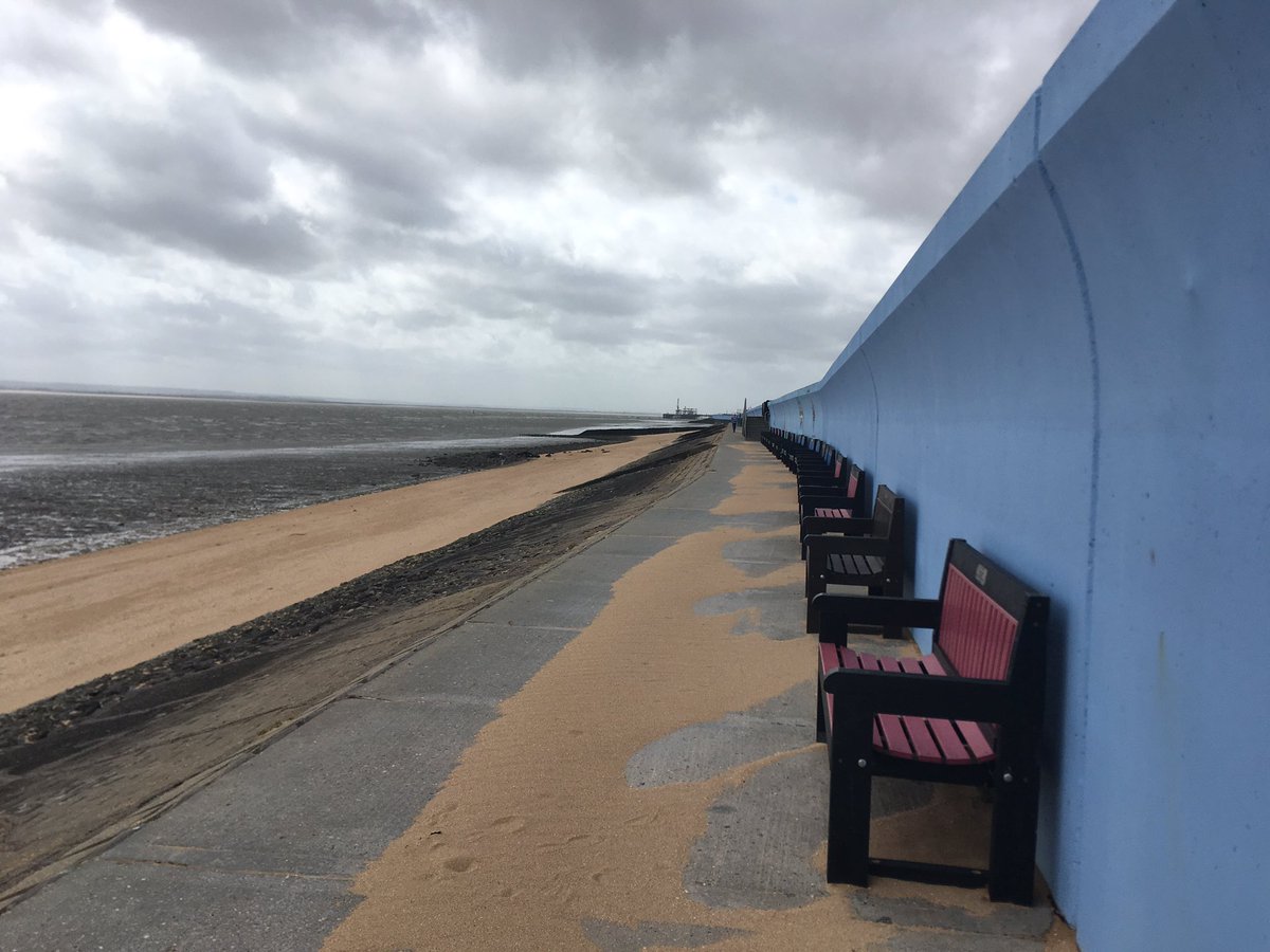 TommyWImages's tweet photo. Beautiful #Canvey Island seafront 😊 https://t.co/YlfVNmnVXf