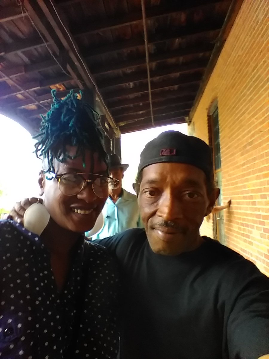 UptownKev30's tweet photo. So we were invited 2 play at Art 634 in Jackson, MI. Words don't do justice 2 the coolness of this artist showplace. @art634 #kevekevdetroit #captainjackson https://t.co/TzeDTmY8Vx