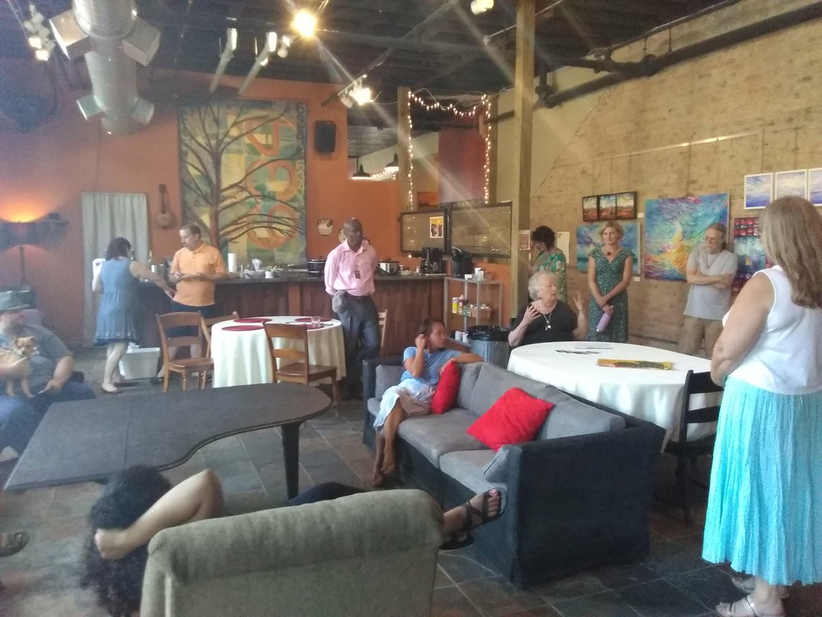 UptownKev30's tweet photo. So we were invited 2 play at Art 634 in Jackson, MI. Words don't do justice 2 the coolness of this artist showplace. @art634 #kevekevdetroit #captainjackson https://t.co/TzeDTmY8Vx