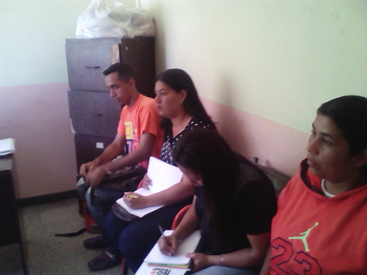 SomosAfa's tweet photo. #12 de agosto reunión del secretariado parroquial @somosafa, la junta parroquial y todas las organizaciones e instituciones para la organizacion y recopilacion de las agendas de trabajo para la semana del 12/08/19 al 17/08/19 https://t.co/y5EY6B2Lwj