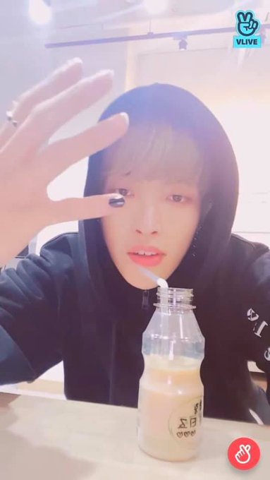 Kim Hongjoong, a 21 year old leader of ATEEZ, is not only an idol who just raps and compose songs but he is also an activist who has been actively supporting campaigns over the past months namely; Polished Man, Dear Heart, Remember Sewol and Happy Hippie Ring