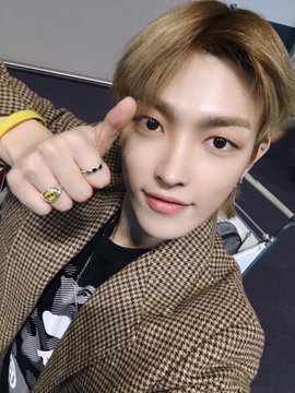 Kim Hongjoong, a 21 year old leader of ATEEZ, is not only an idol who just raps and compose songs but he is also an activist who has been actively supporting campaigns over the past months namely; Polished Man, Dear Heart, Remember Sewol and Happy Hippie Ring