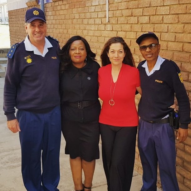 DA_Mpumalanga's tweet photo. Our Provincial Leader, Jane Sithole &amp; Cllr. Landi Breetzke visiting Witbank Police Station today.19701 total crimes reported. No.1 in SA for house &amp; business burglaries. No.1 for robbery of cash in transit.The Police Station is severely under resourced.
@moloisrj @bosmangrobler https://t.co/bV4okh7VEW