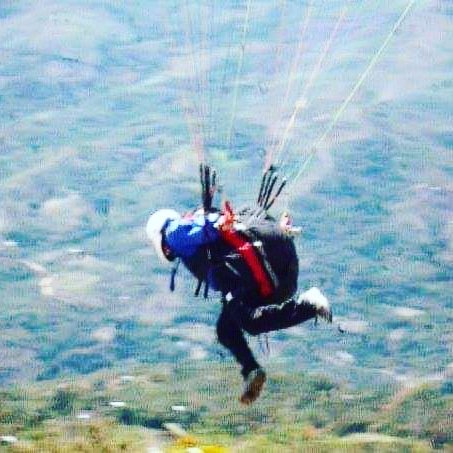 LaParapente's tweet photo. Buen día amigos. 
VAMOS A VOLAR!!!
#Parapente_en_La_Paz
#Parapuerto_Illimani
Todos los días en Río Abajo Mecapaca al sur de la ciudad de La Paz.
71598293 Marco Aruquipa https://t.co/5esMjdOf9I