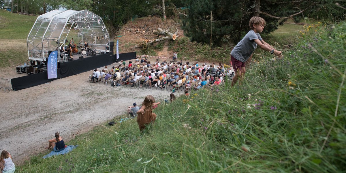 📸 SOUVENIR 📸

<a href="/AlbertvilleJazz/">AlbertvilleJazzFest</a> festival, c'est aussi de l'inédit ! Ici une création Franco-Italienne en 4tet au Fort de Tamié 🌿

© Jean-Claude Bruet