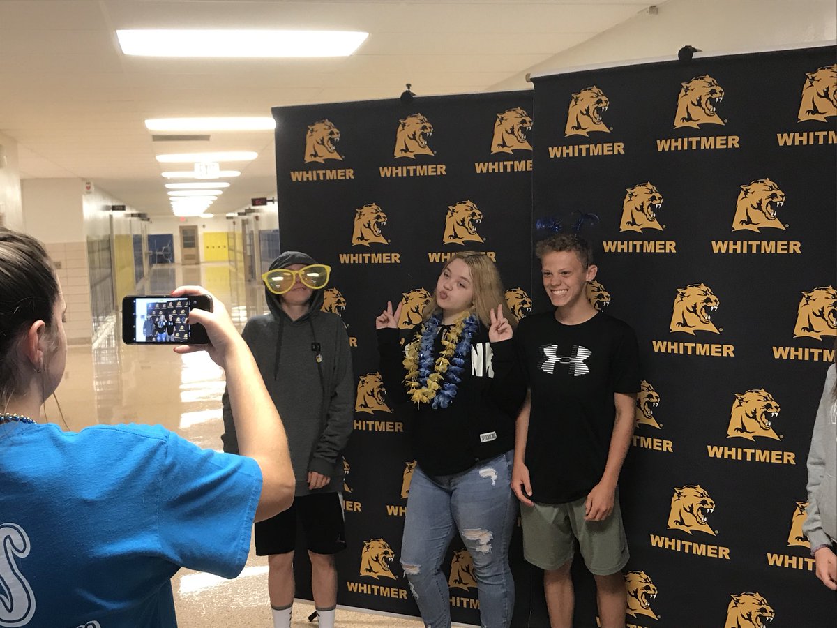WLS4Kids's tweet photo. Learning about the library and Chromebooks, followed by some @Whitmer_HS school spirit! #FroshFest https://t.co/YHtX4n53rC