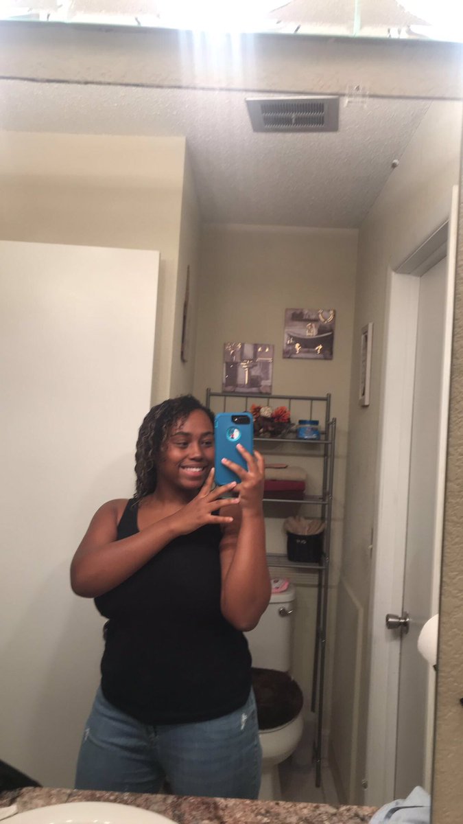 DestinyKemp19's tweet photo. Oh I lost 5 pounds btw😀 still have a long ways to go tho https://t.co/3BURk98gC9
