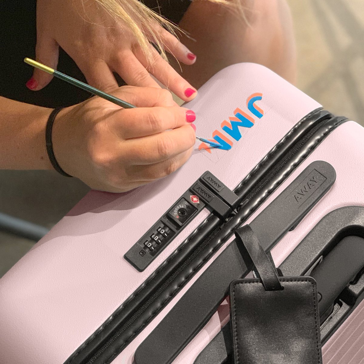Away on X: [YOUR NAME HERE] 🎨 In-store personalization is available this  weekend—stop by any of our stores this Saturday or Sunday to purchase  hand-painting for your Away suitcase. (Yes, you can