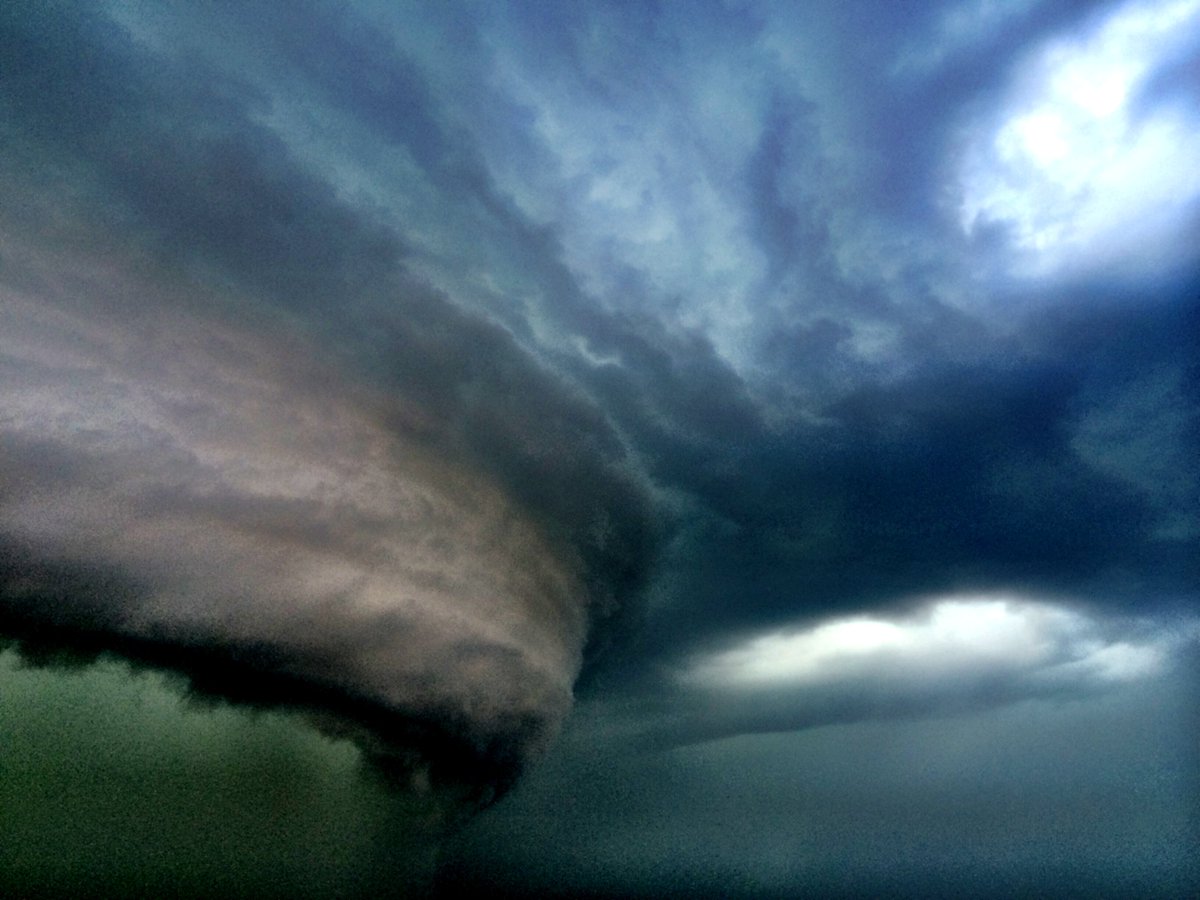 Schau dir noch mehr interessante Bilder an svenleichsenring.home.blog/wolkenbilder-e…