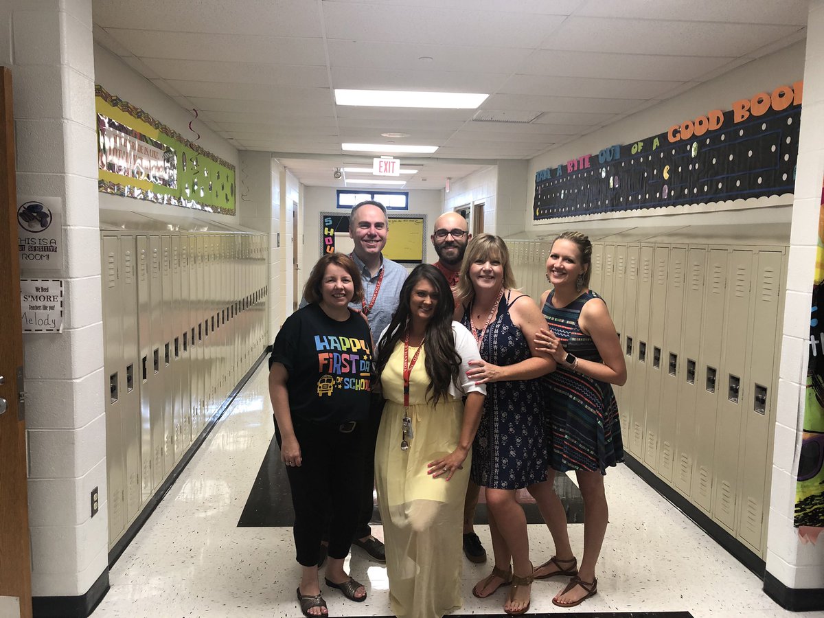 BFifthies's tweet photo. #rockinthebay @BBES6thGrade @115bbes https://t.co/mxi5scuqkD