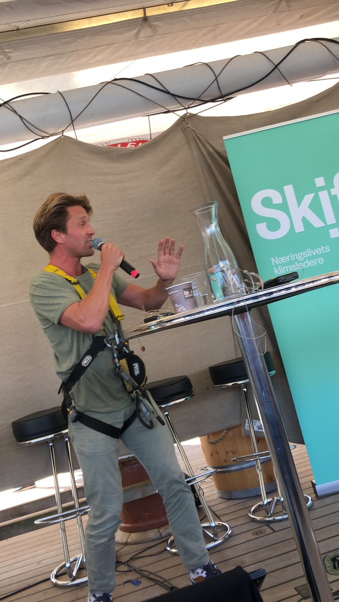 Krav om poltikk som begrenser økning til 1,5 grad, sier <a href="/klimabrolet/">Klimabrølet</a> s Even hos <a href="/skift_norge/">Skift – Business Climate Leaders</a> #klimasaken #arendalsbrølet