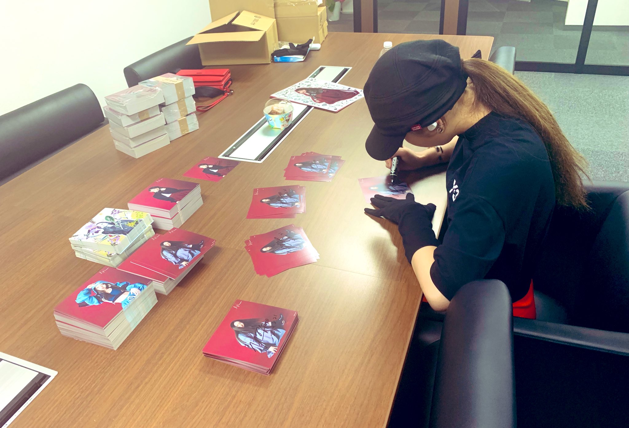 送料無料】 荒井麻珠 会場限定 はじまりの場所 CD 直筆サイン