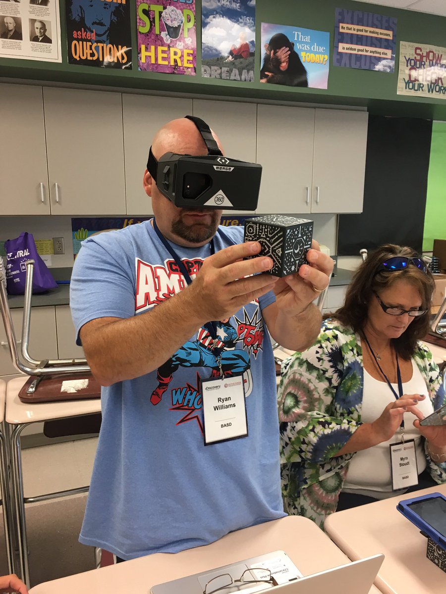 MrsRedline's tweet photo. Having fun with merge cub! #bsta19
@MGruber0424   @MergeVR https://t.co/mVA5X9z0lh