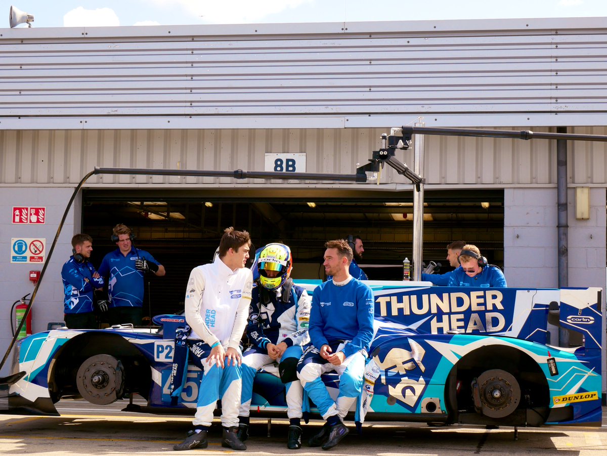 RodinMotorsport's tweet photo. #ThunderheadCarlinRacing
Any guesses what these three must be discussing?!
#RedFlagConditions #Silverstone https://t.co/xhUd8K9xHc