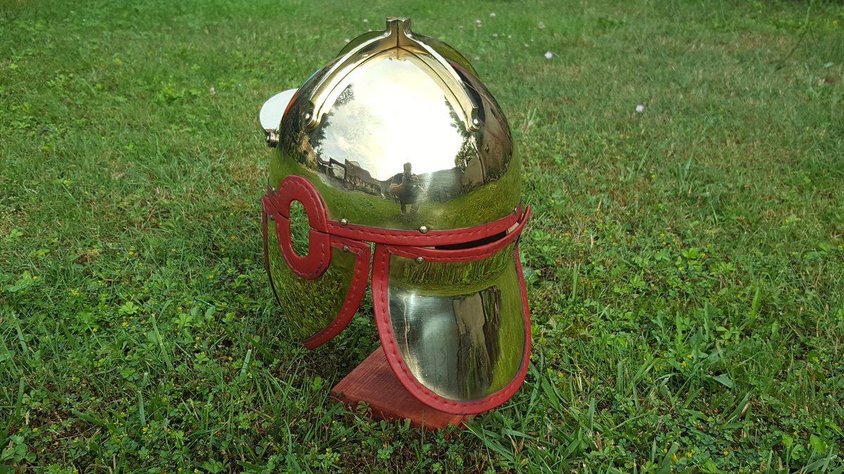 The Florence Museum helmet is actually a 2nd Century Weisenau (Robinson "Auxiliary E" specifically) helmet that's been repurposed into an Intercisa-type imitation.Reconstruction by the Pustelak Brothers for the Herculani Iuniores.