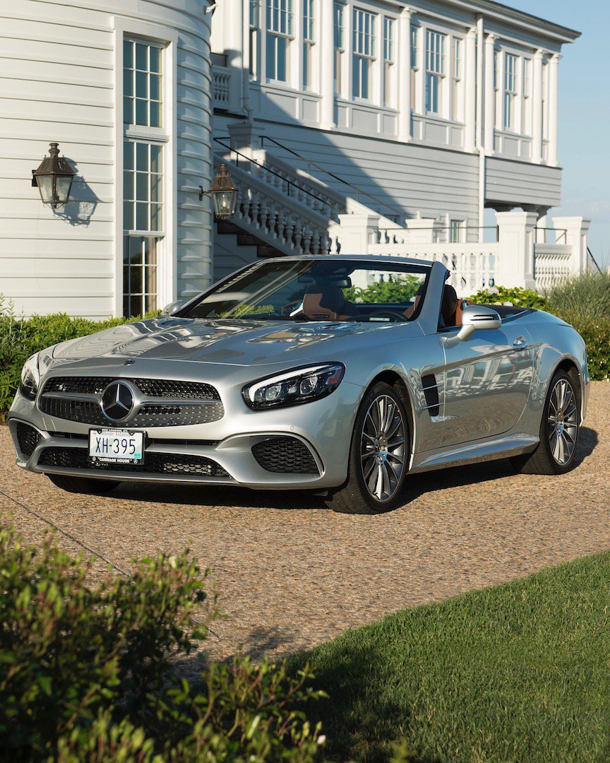 MercedesBenzGR's tweet photo. Με το V8 biturbo κινητήρα, δεν θα ανησυχείτε ποτέ μήπως αργήσετε με την SL. Ο χρόνος είναι μαζί σας εδώ: https://t.co/KPXD9U6IP5 🙌💯 

📷 by Sean Klingelhoefer
#MBPhotoCredit https://t.co/Ju0pXxPX3k